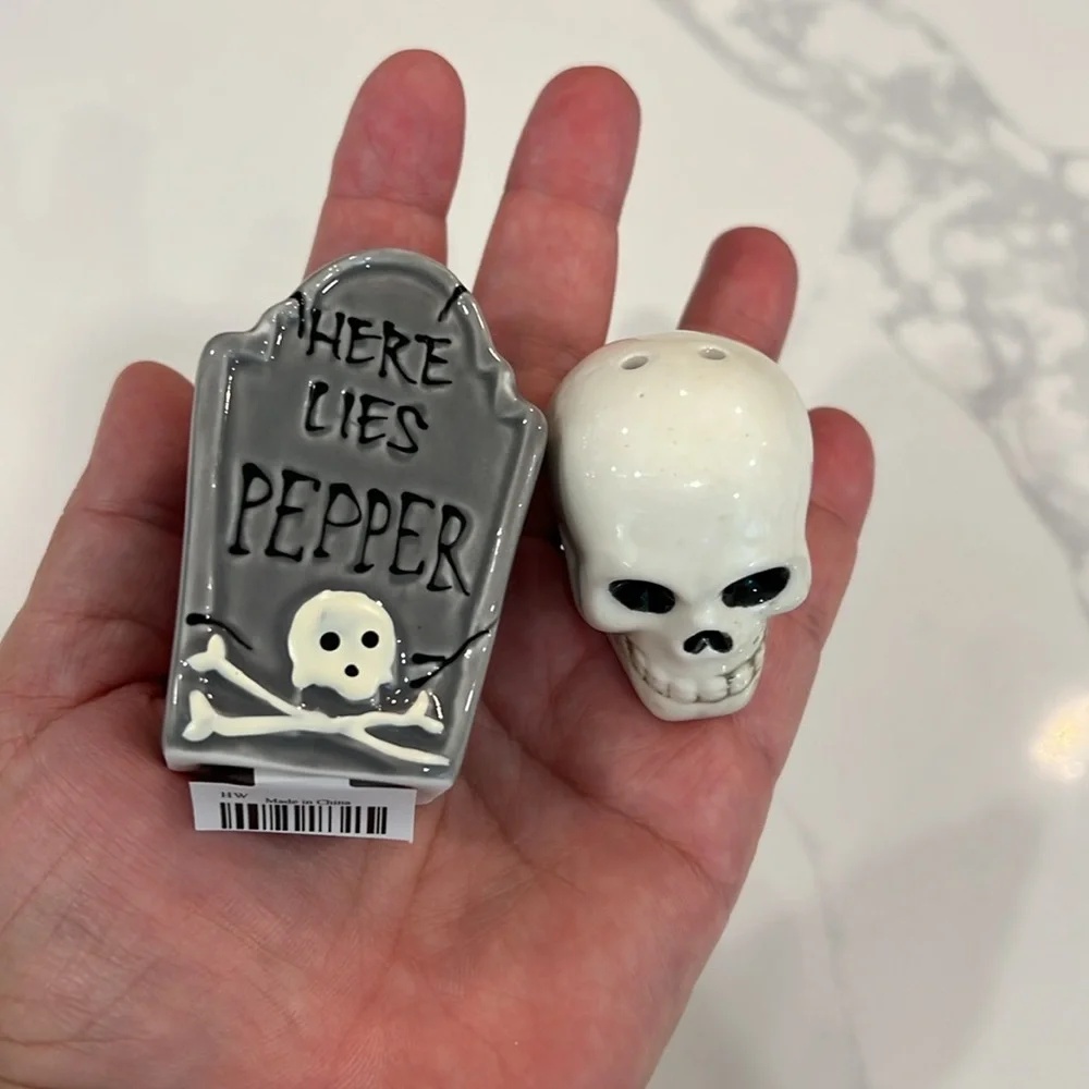 💀Cute. 🎃Mini Halloween.salt & Pepper.